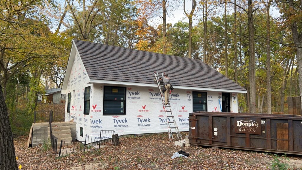roofer in Ligonier IN